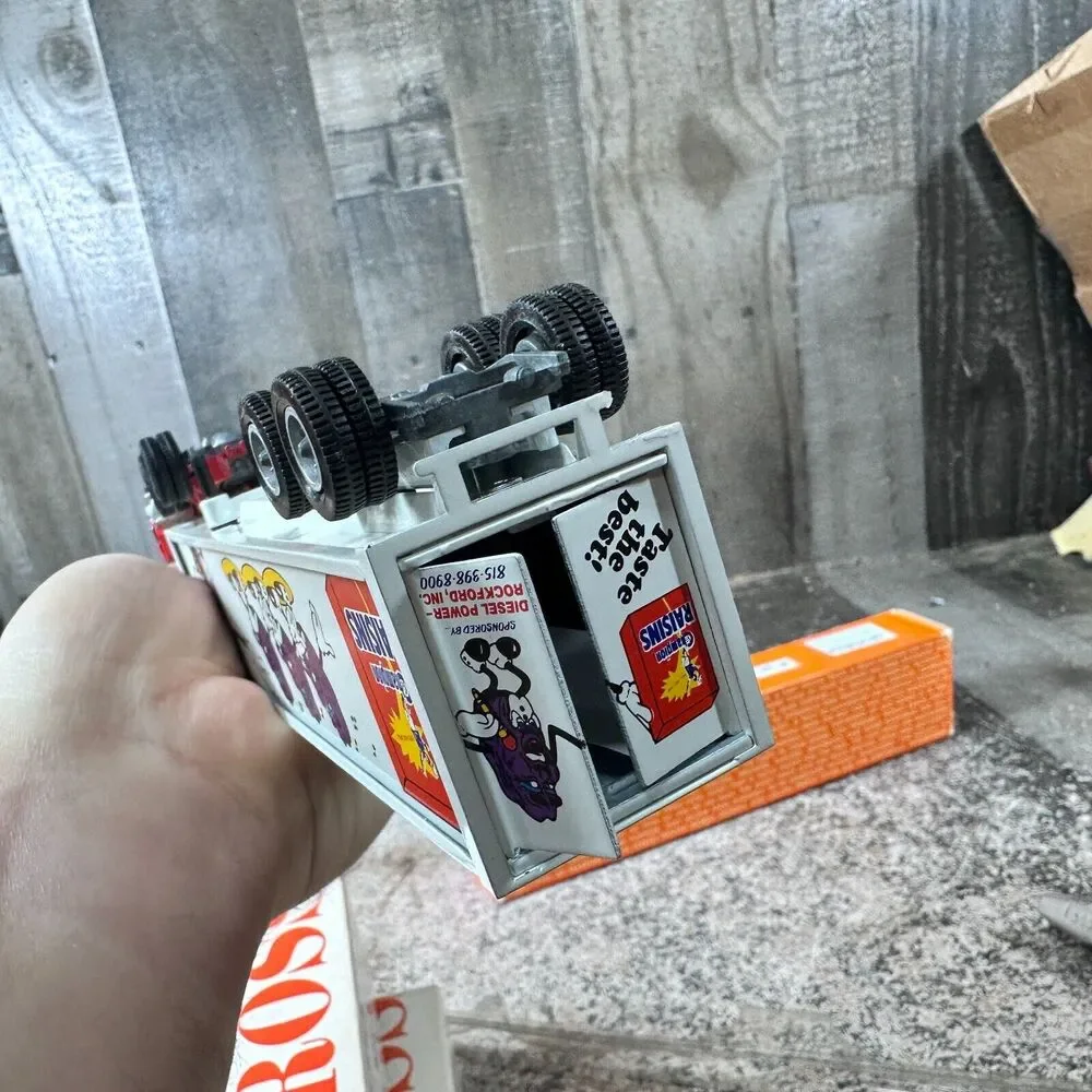Champion‎ California Raisins '89 Winross Truck 1/64